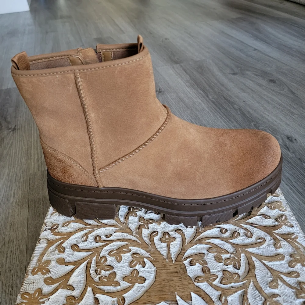 UGG Men's Skyview Classic Pull-on Waterproof Boot